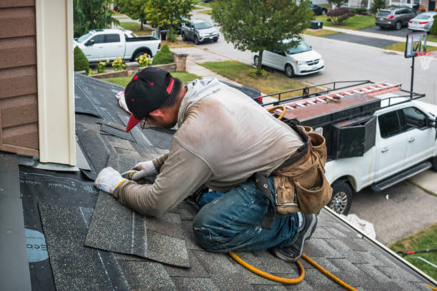 Professional Roof Installation technician working in Exline, IA